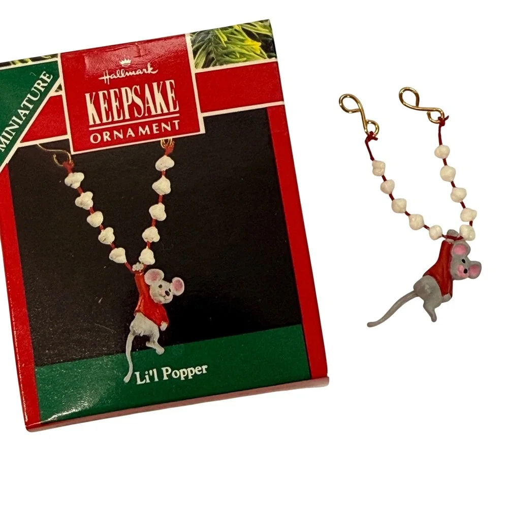 1991 Hallmark Keepsake Miniature Ornament Li'l Popper Mouse Popcorn QXM589-7